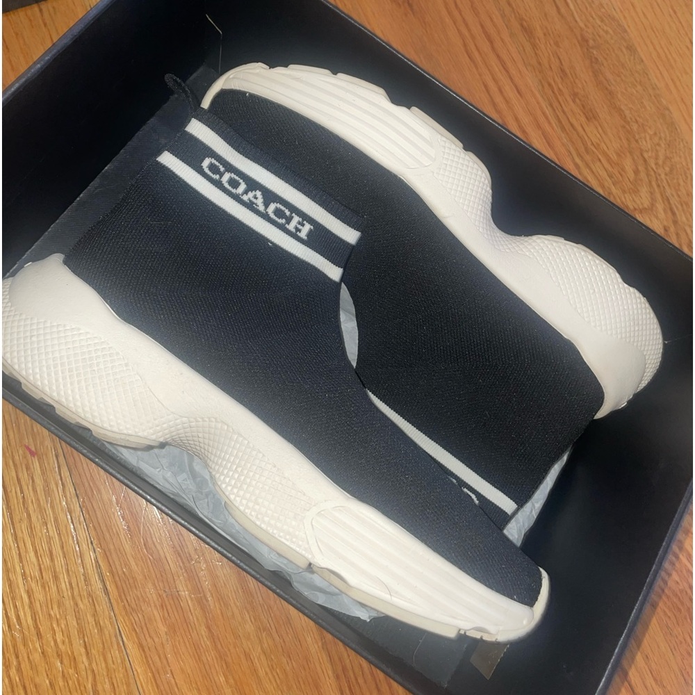 Women’s sneaker